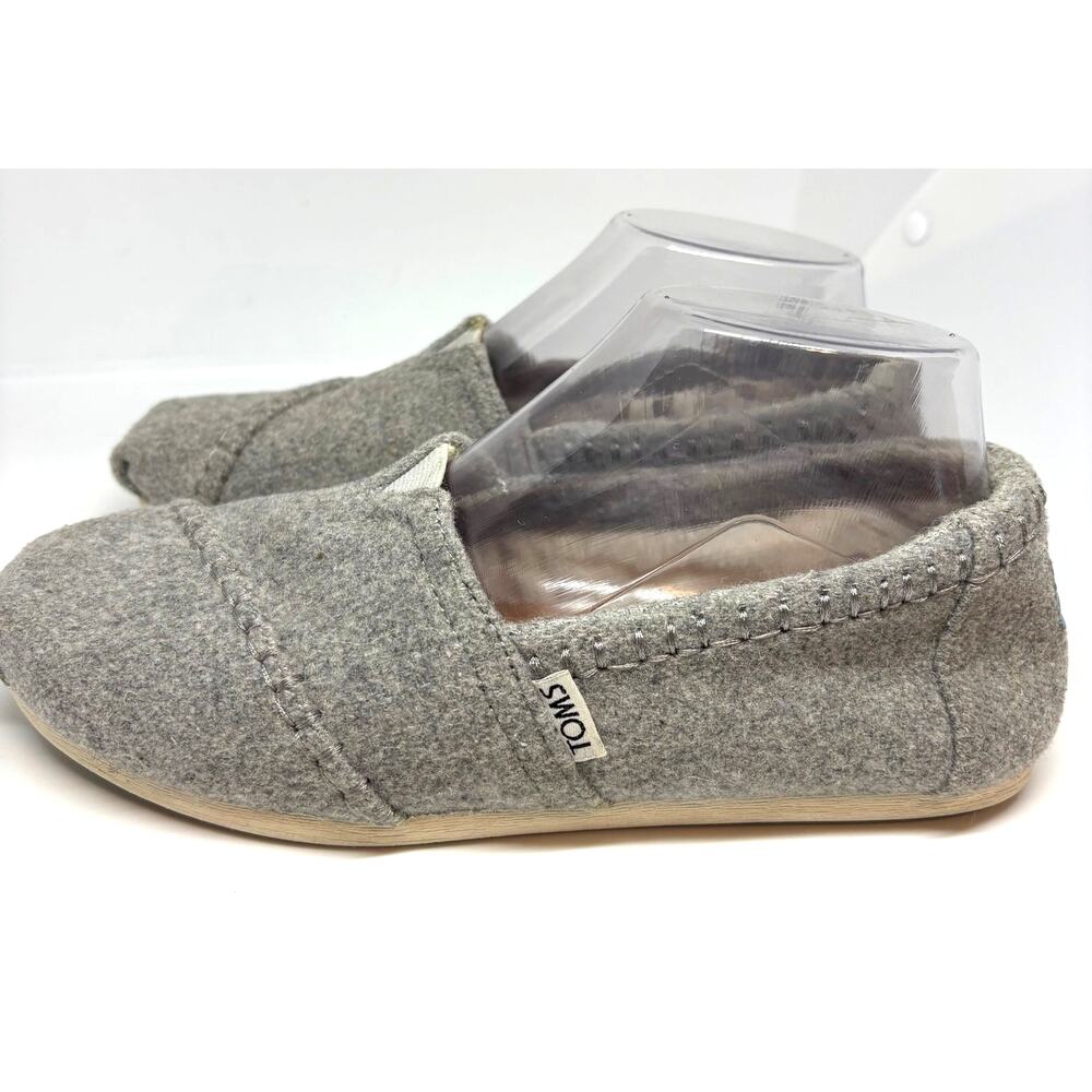 Toms women's 7.5 gray felt fur lined